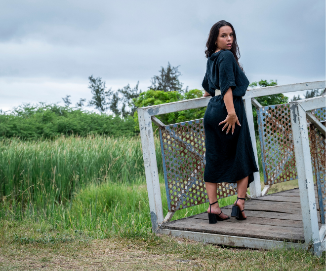 Robe longue gaze de coton noire MILA