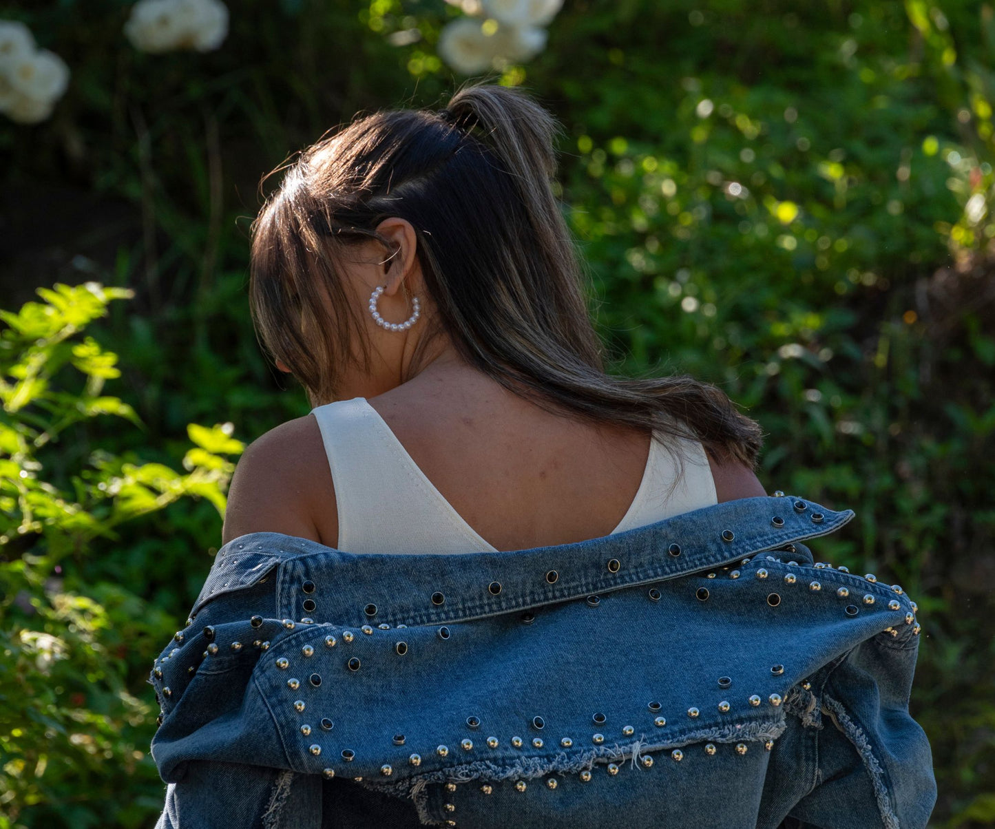 Veste en jean femme oversize avec détails style rock  