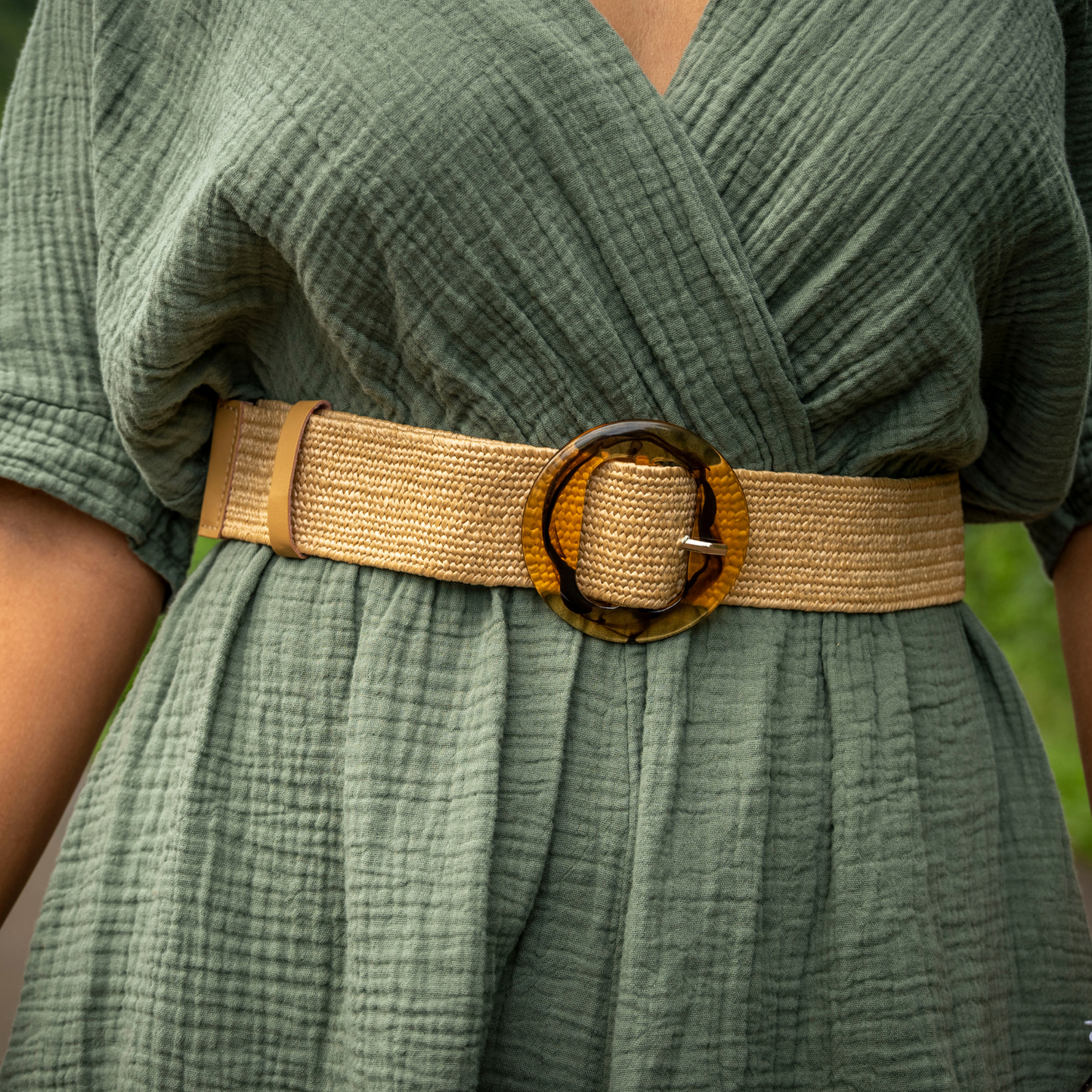 Ceinture élastique en raphia