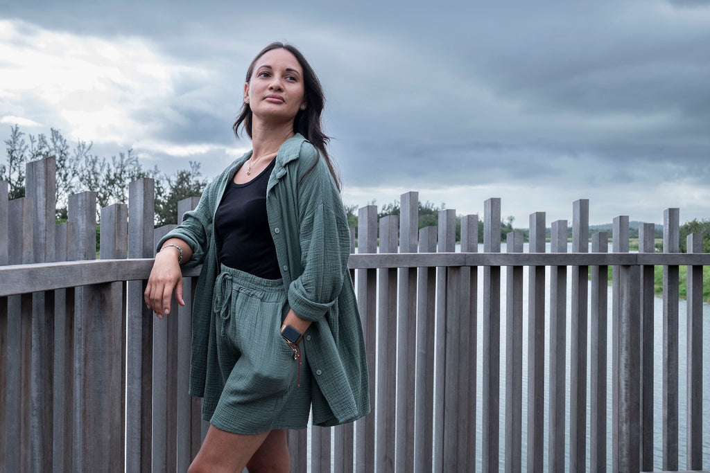 Ensemble chemise et short gaze de coton vert kaki