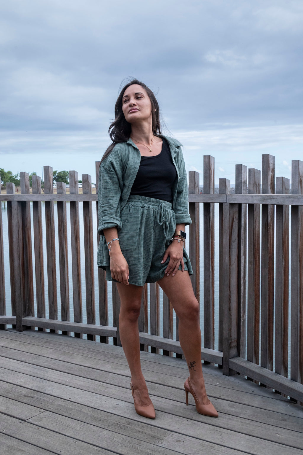 Ensemble chemise et short gaze de coton vert kaki