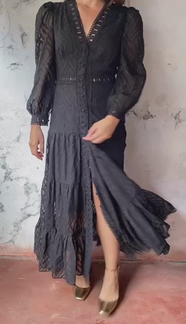 robe manches longues dentelle noire chic